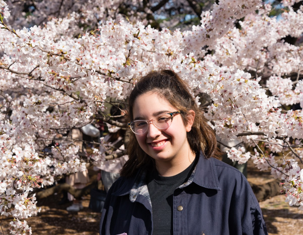 Photo - Nayana in Shinjuku Gyoen Park