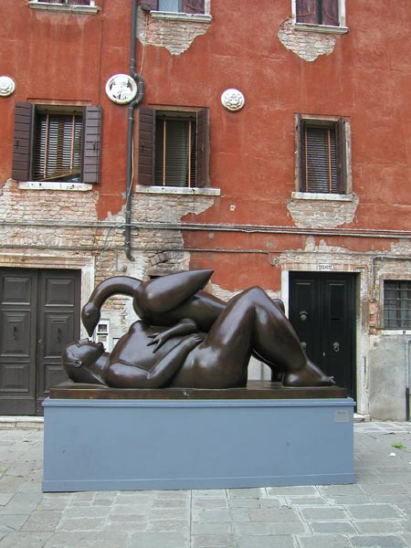 Photo - Botero Sculpture